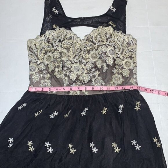 Rinascimento Black mini gown Dress Size Large - Picture 12 of 15